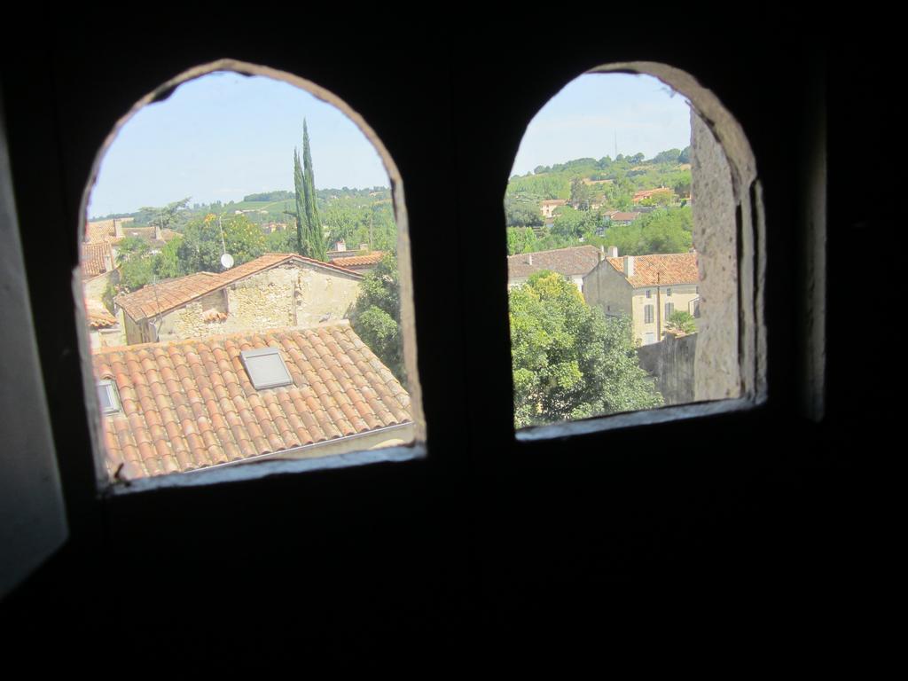Chambre D'Hotes La Tour De Brazalem Nérac Rom bilde