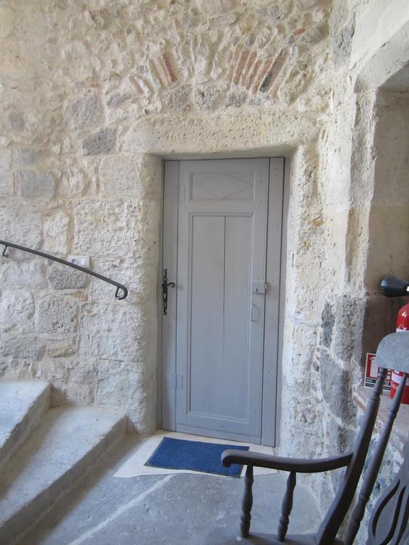 Chambre D'Hotes La Tour De Brazalem Nérac Rom bilde